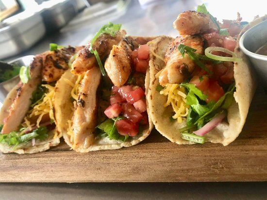 Mandarina Tropical Juice Bar